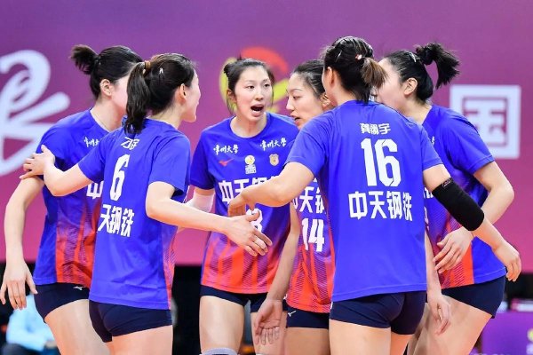娱乐APP 上海女排击败江苏队继续领跑排超联赛，榜首大战折射中国女排新老交替整体格局